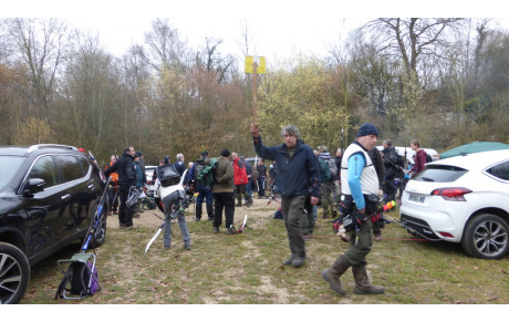 Le tir en campagne organisé par la Cie d'Arc de Béthisy à remporté un franc succès samedi 19 et dimanche 20 en réunissant plus de 200 archers .  Venu de nombreux départements, Dordogne, Meuse , Eure et loir, de toute la nouvelle région des Haut de France,